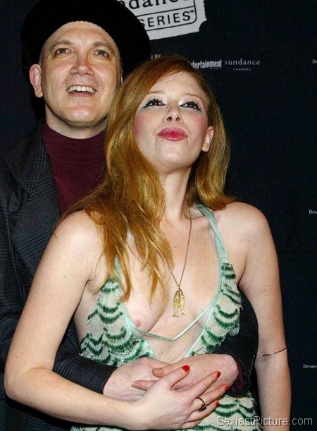 Natasha Lyonne nip slip