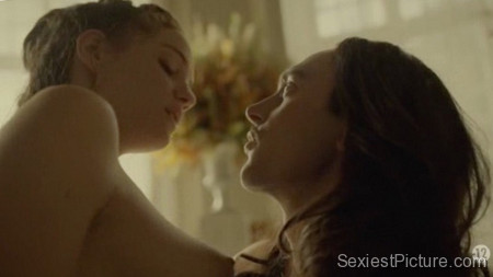 Noemie Schmidt lesbian sex scene nude naked boobs big tits