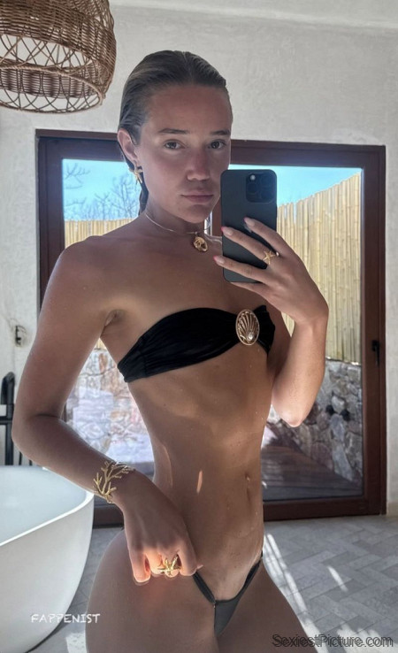 Olivia Ponton Tight Thong Bikini Body
