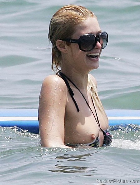 Paris Hilton nip slip paparazzi