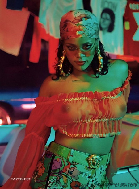 Rihanna Nude Tits Nipples