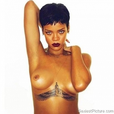 Rihanna nude topless boobs big tits