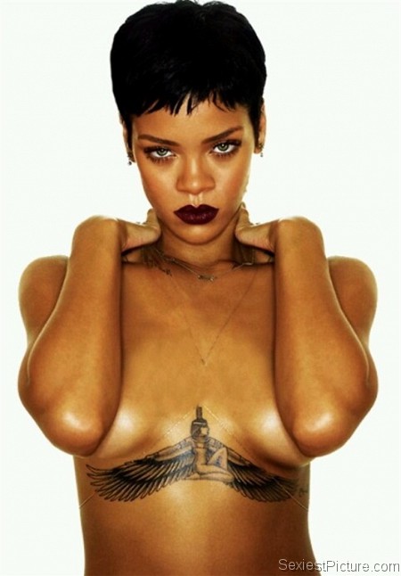 Rihanna topless leaked