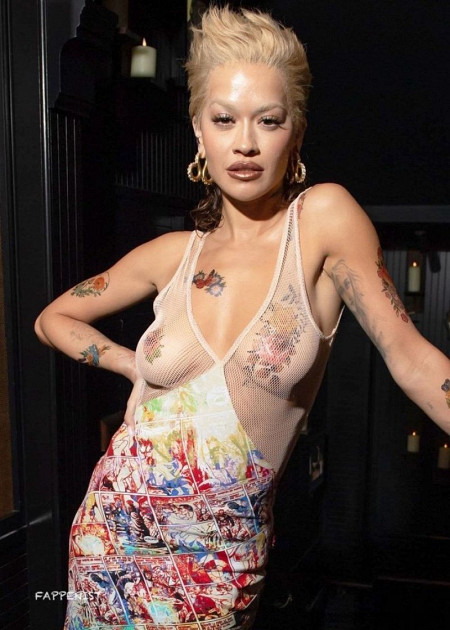 Rita Ora Nude Tits Nipples