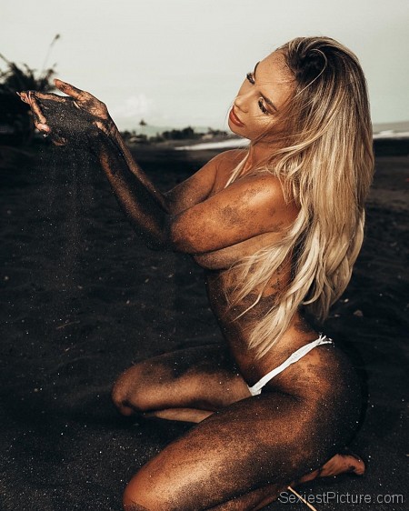 Rosanna Arkle Topless