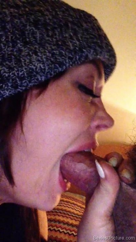 Rose McGowan blowjob bj oral sex porn leaked