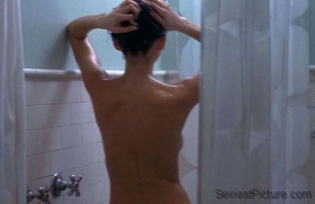 Sarah Michelle Gellar Nude and Sexy Photo Collection