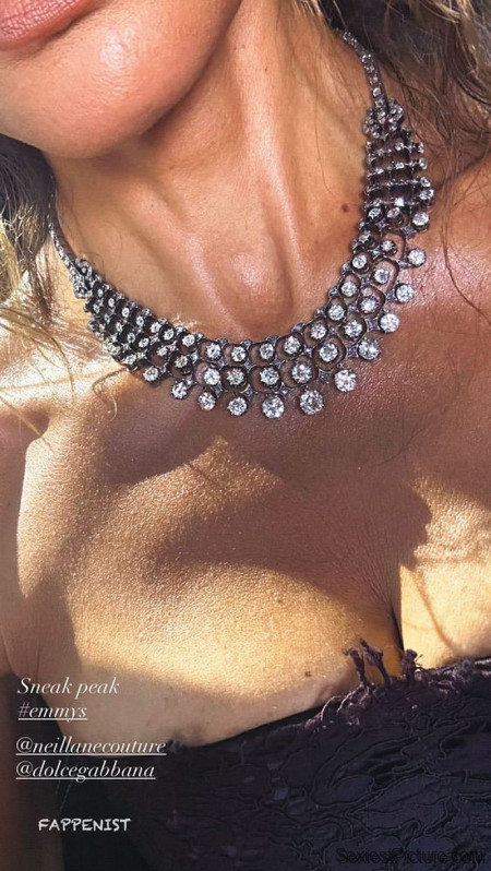 Sarah Shahi Tits and Areola Selfie
