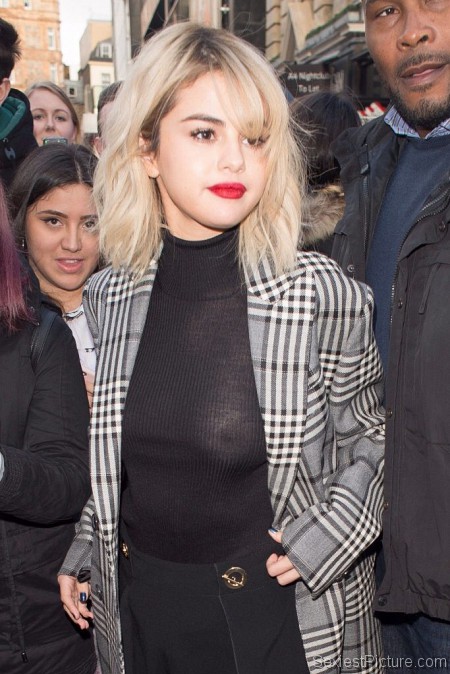 Selena Gomez see through boobs