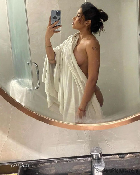 Sofia Ansari Nude