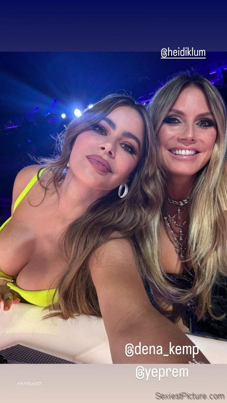 Sofia Vergara and Heidi Klum Tits
