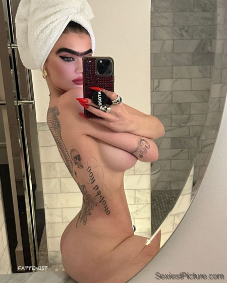 Sophia Hadjipanteli Nude and Sexy Vacation