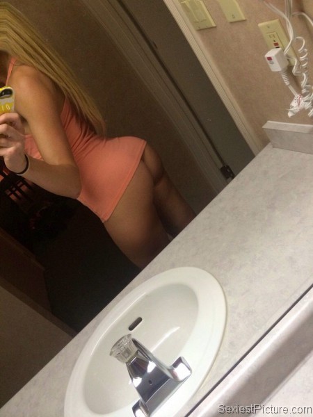 Summer Rae sexy ass leaked selfie