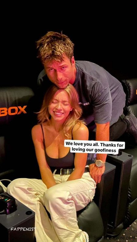 Sydney Sweeney Big Tits with Glen Powell