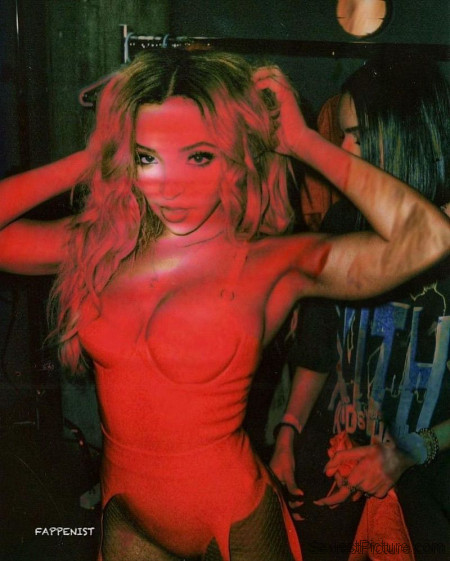 Tinashe Big Tits Lingerie