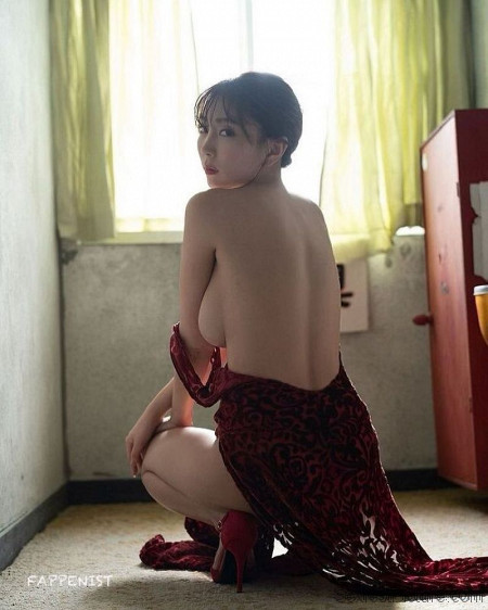 Tomomi Morisaki Topless