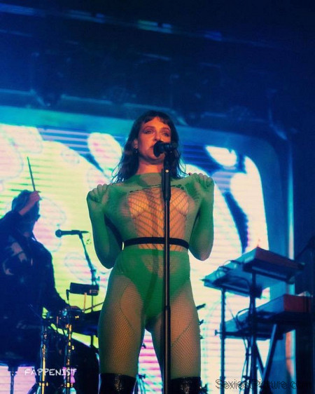 Tove Lo Nude On Stage