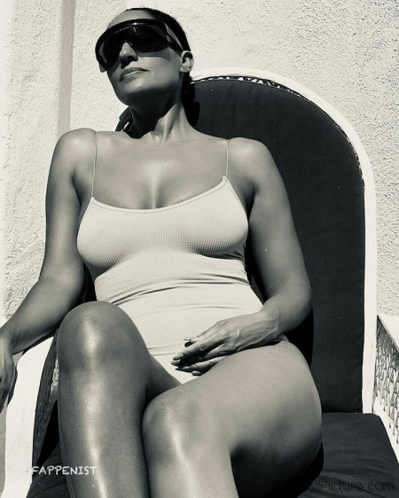 Tracee Ellis Ross Tits