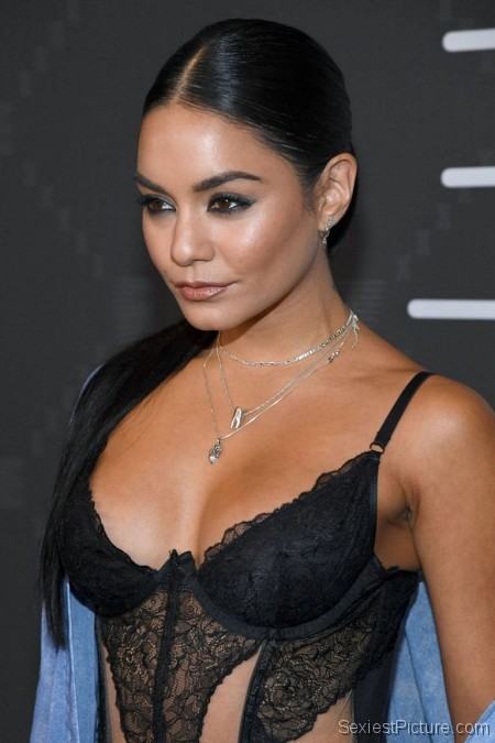 Vanessa Hudgens Sexy