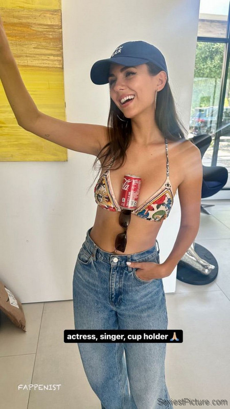 Victoria Justice Can in Her Tits