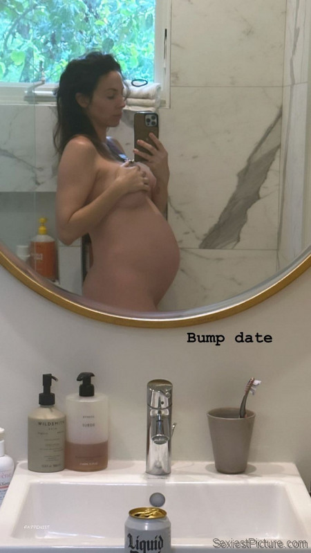 Whitney Cummings Pregnant Nude