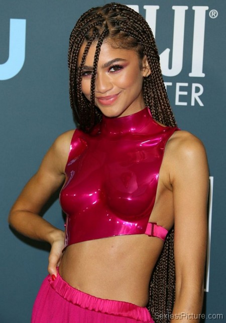 Zendaya Braless Boobs