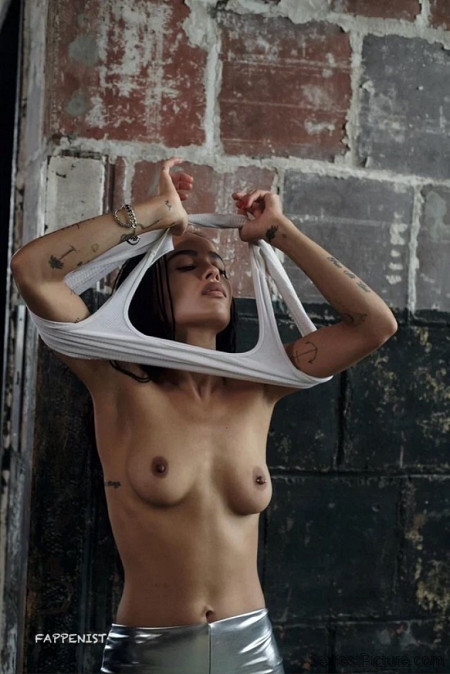 Zoe Kravitz Nudes Enhanced