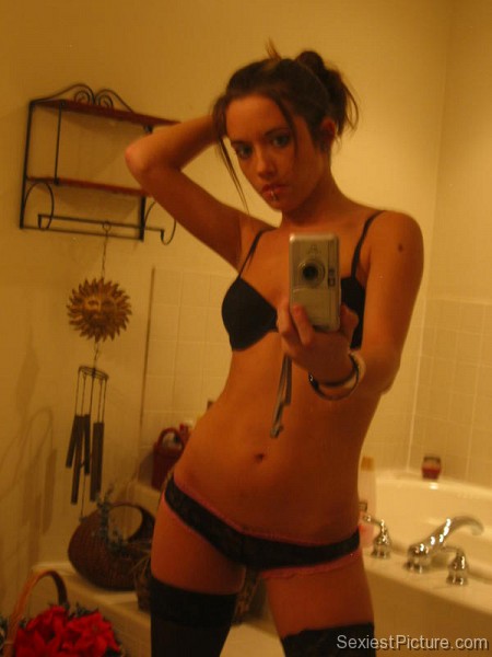 sexiest girl ever mirror shot