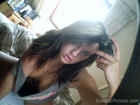 sexiest girl ever mirror shot