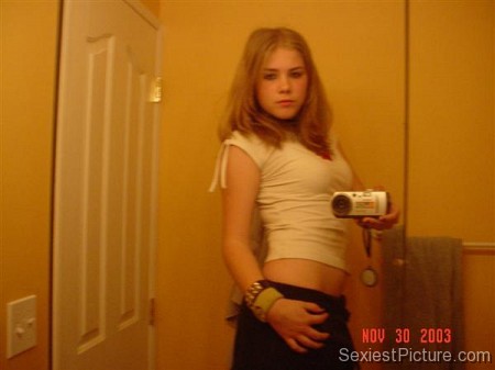 sexiest girl ever mirror shot